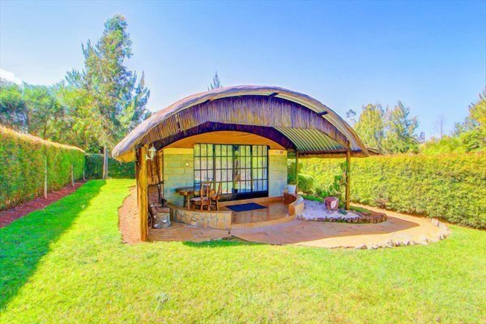 Poa Place Resort & Hotel - Where Nature Meets Comfort