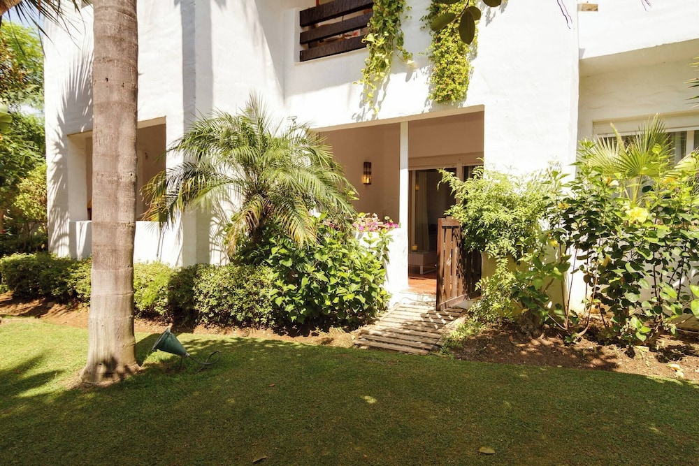 Avalon Apt Costalita Close To The Beach And Golf