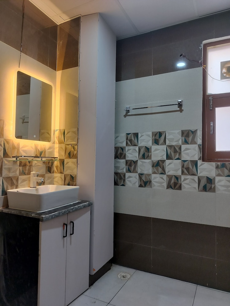Xact Homes