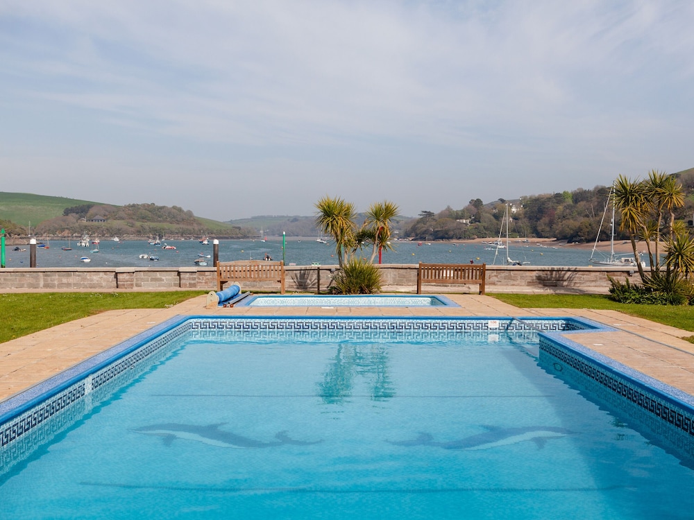 32 The Salcombe