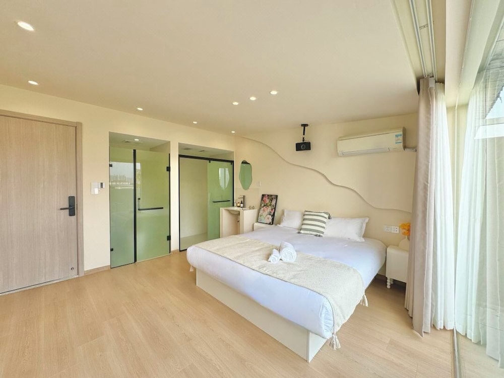 QIMeow Garden Hotel