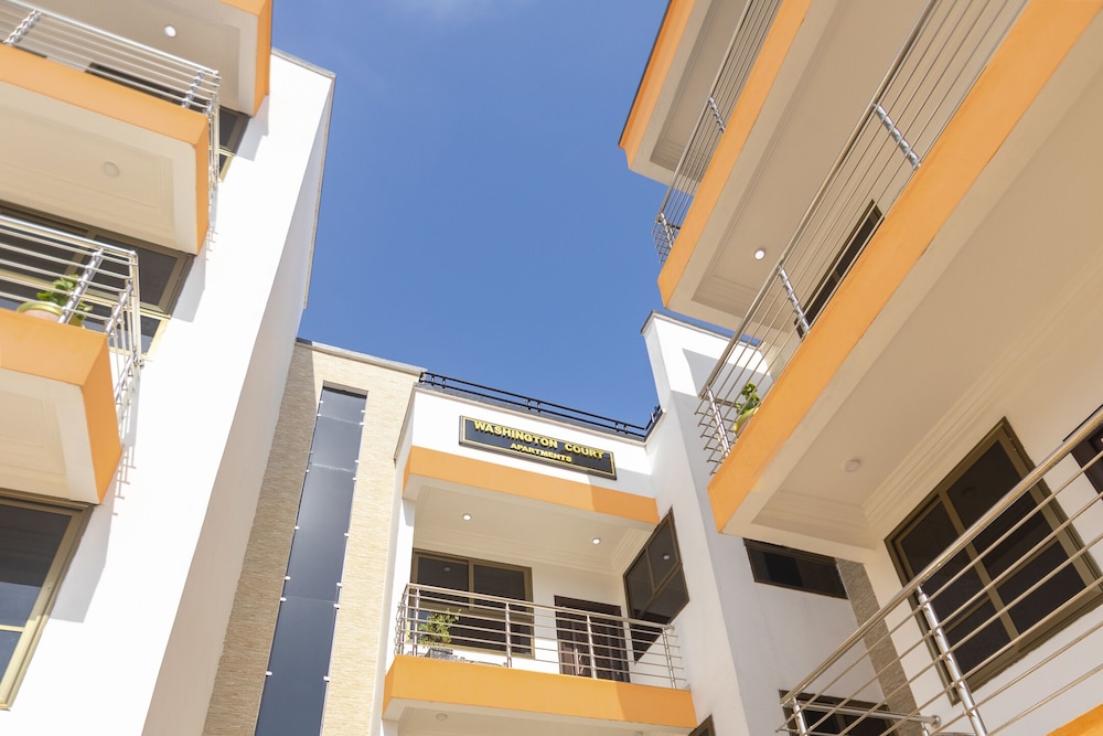 Spacious & Outstanding 3-bed Furnished Apartment view 5