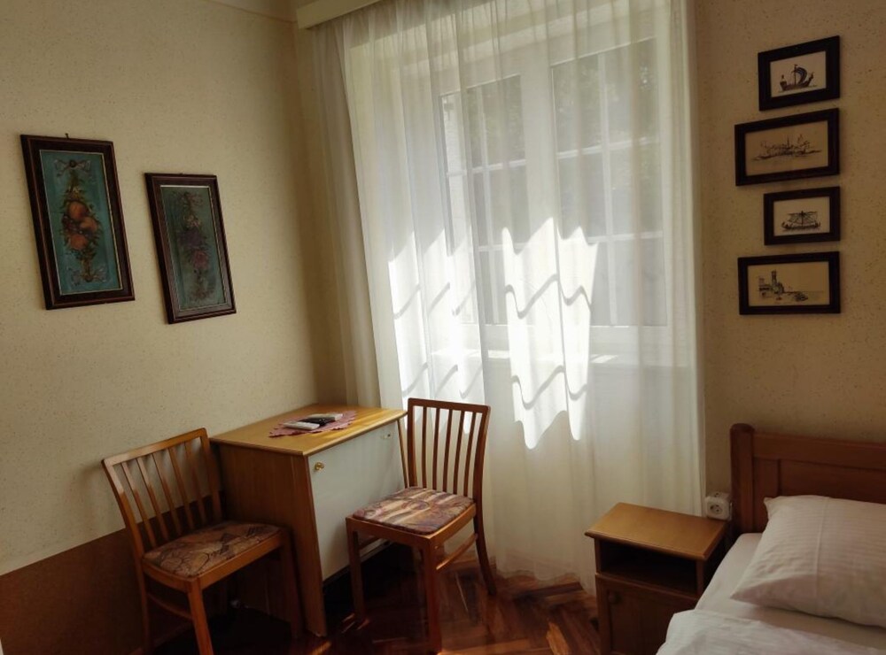Apartment & Rooms Villa Oliva