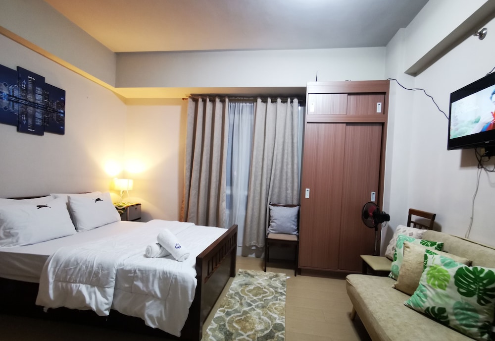 Cecillian Place Condotel view 4