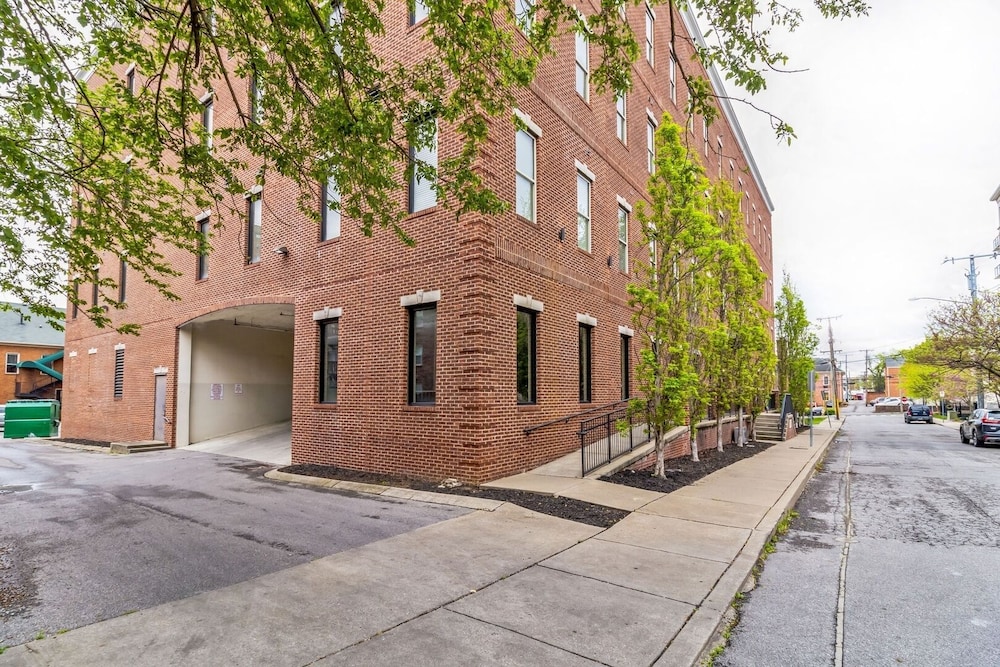 1 BDR Loft Close to Vanderbilt Hospital view 3