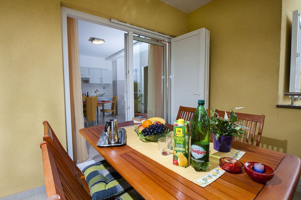 Apartments Davorka