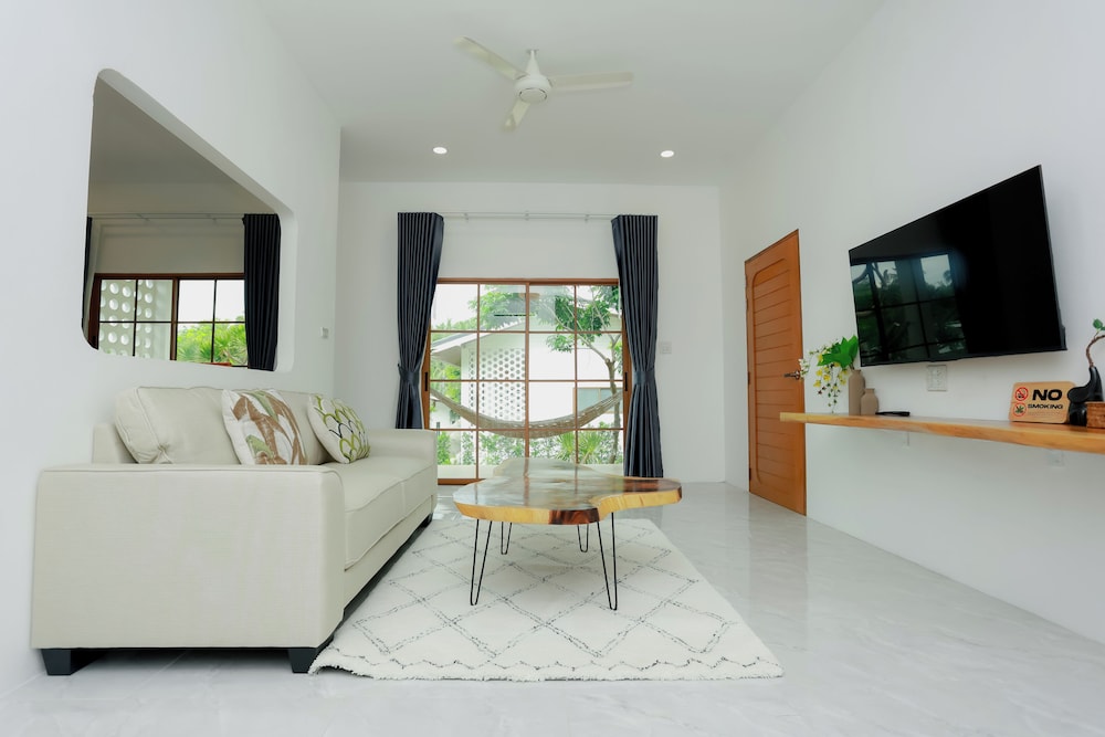 Rock & Lune Boutique Villas