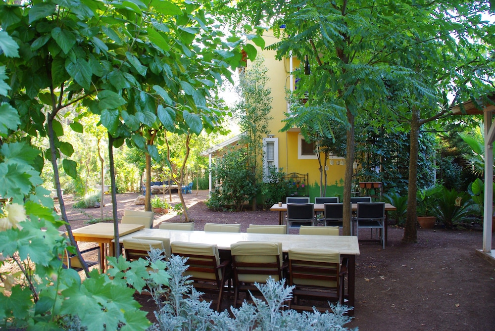 Daphne House view 4
