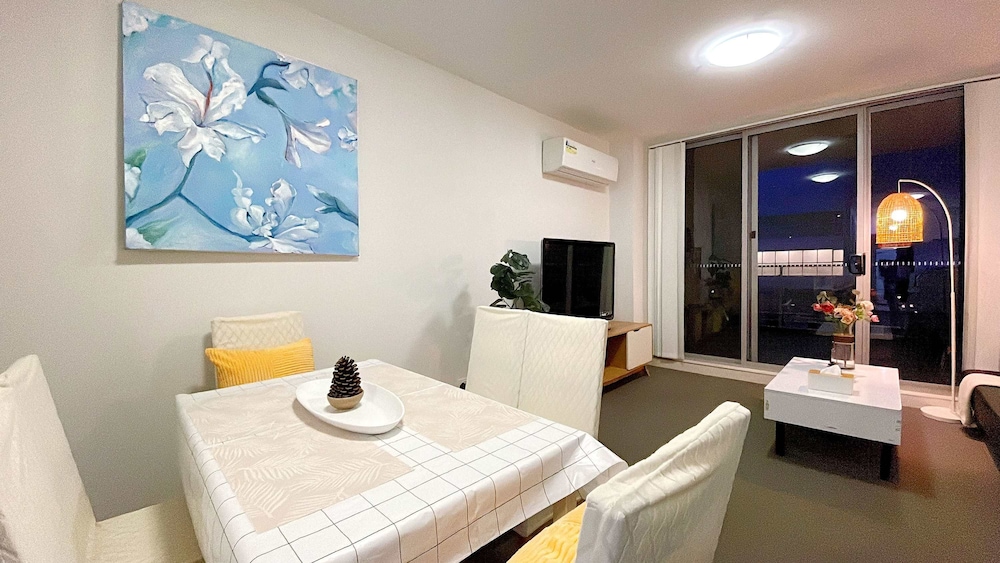 Metawise 2BR Apartment in Heart of Hurlstone Park