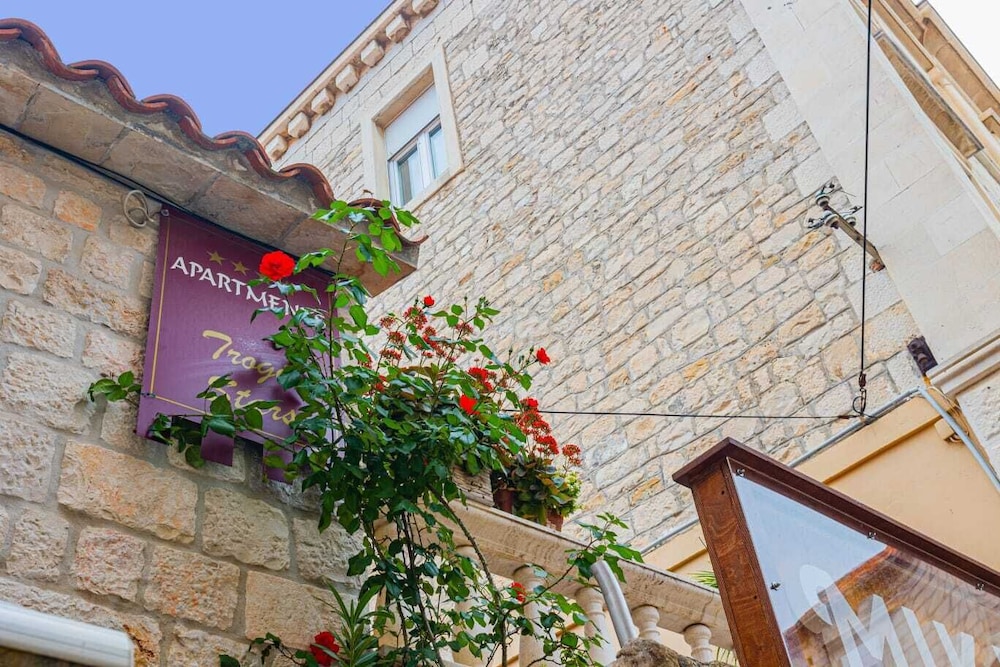 Villa Trogir Stars