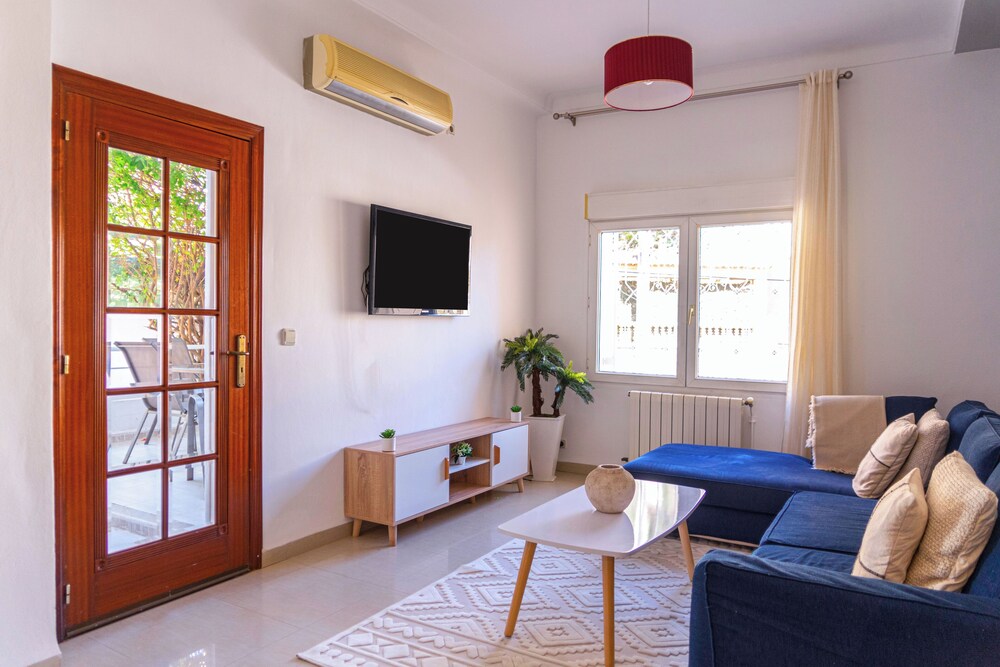 Charmant Appartement au Cœur d'Hydra