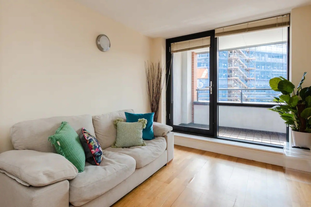 Vivid Apartment in Central London