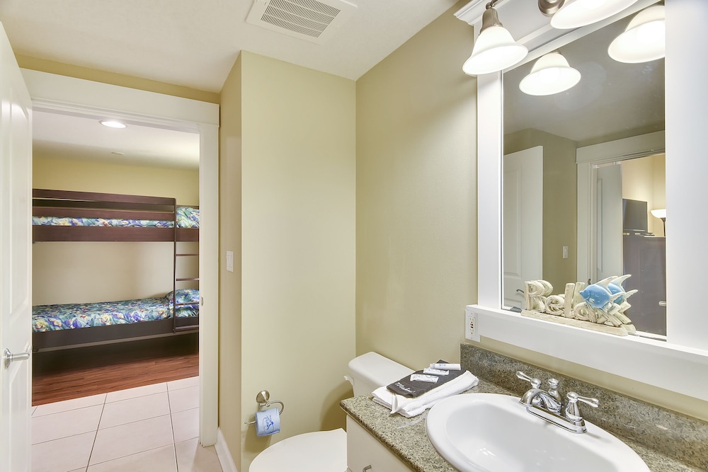 Grand Panama Beach Resort by Book That Condo