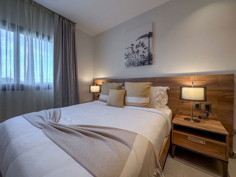 Fantastic new Golf View Apartment