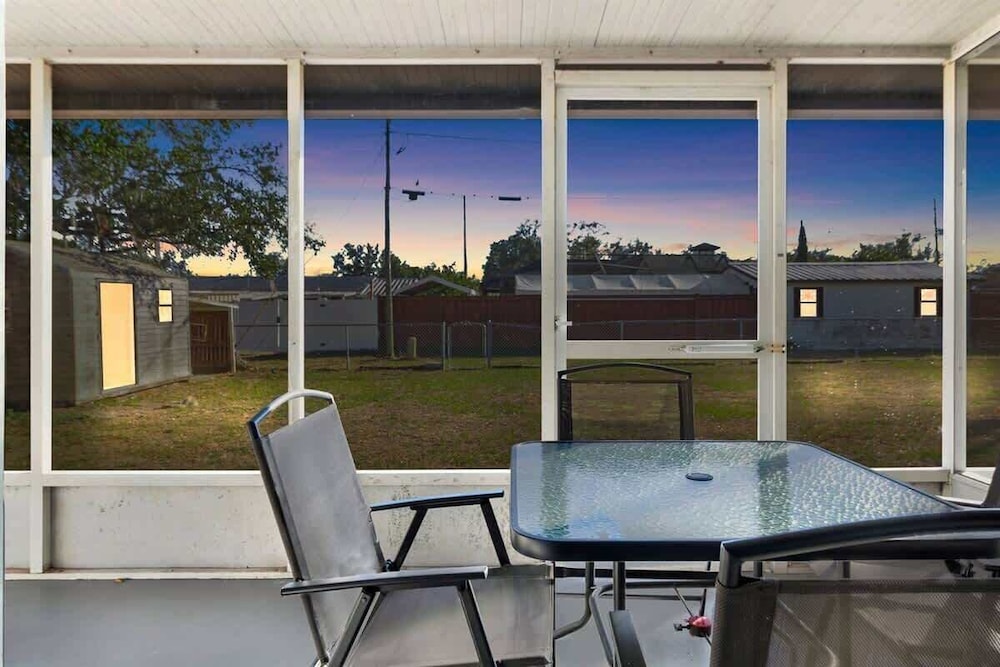 Charming Duplex in Zephyrhills! #2