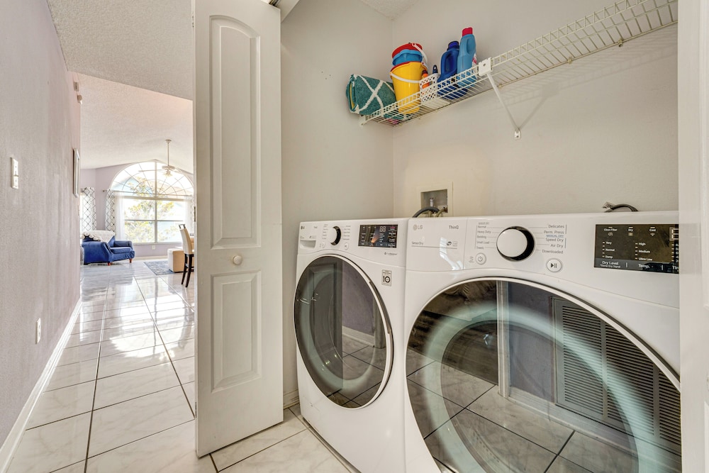 4 Mi to Wdw: Condo w/ Family-friendly Perks!