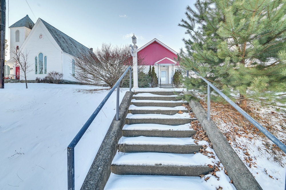 Family-friendly Home in Downtown North Creek