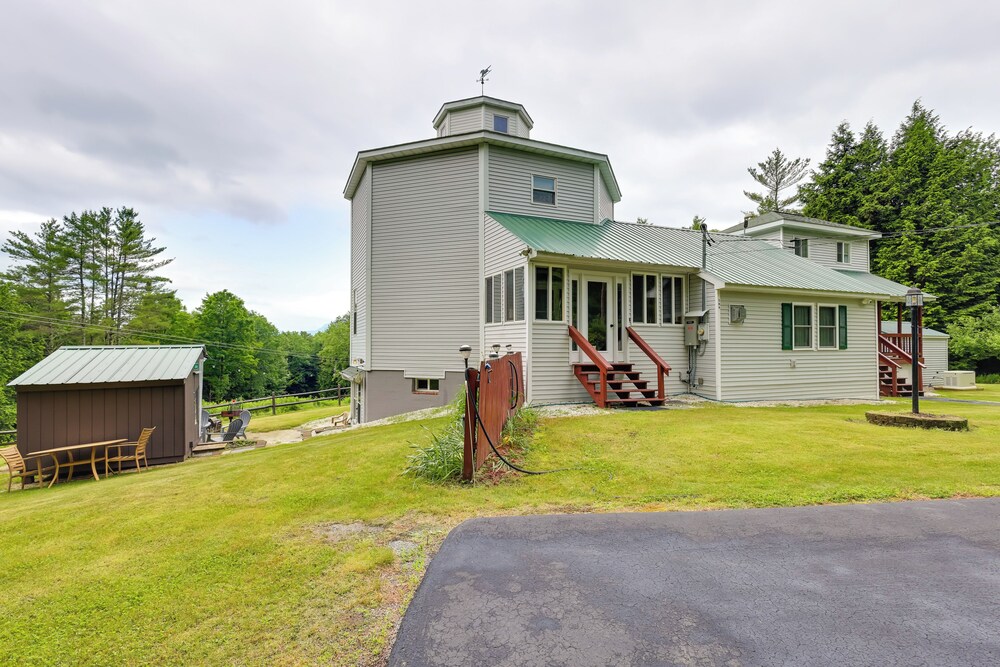 4 Mi to Beach & Lake: Spacious Home in Chestertown
