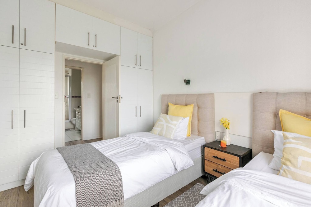 Cosy 2bed in Heart of Sandton