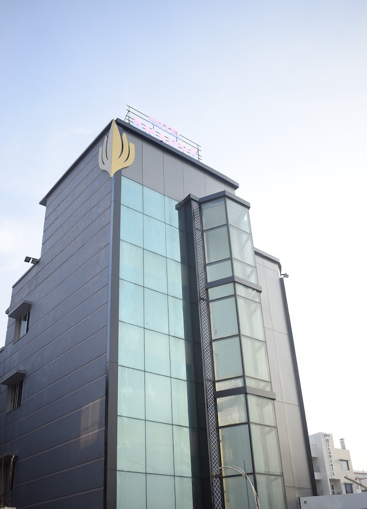 Ananya Hotel