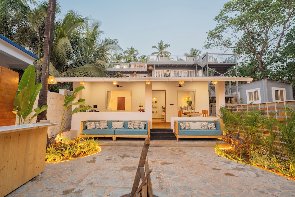 ELIVAAS House of Neptune 1 BHK Boutique