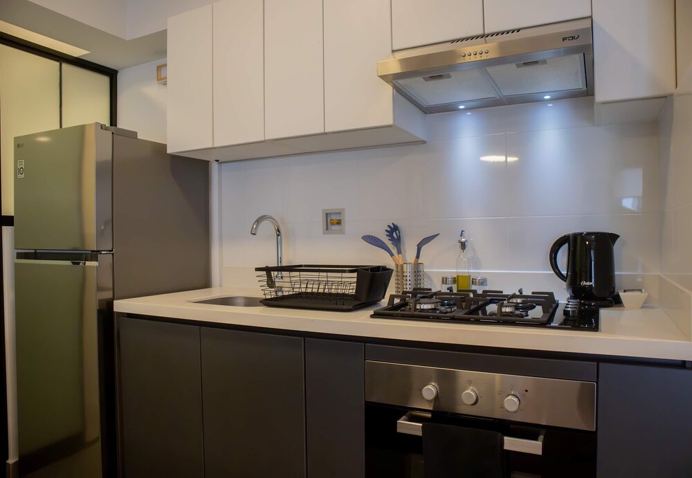 w Elegant 2BR w Distinctive Deco in Miraflores