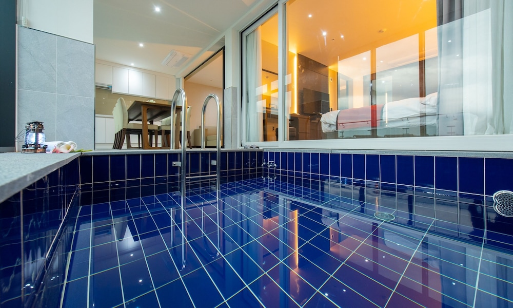 Venezia Hotel and Suite 74