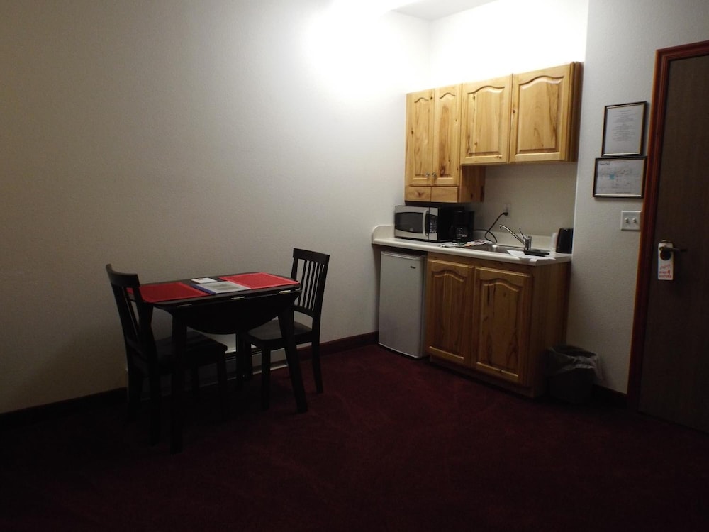 Greenwood Village Inn & Suites