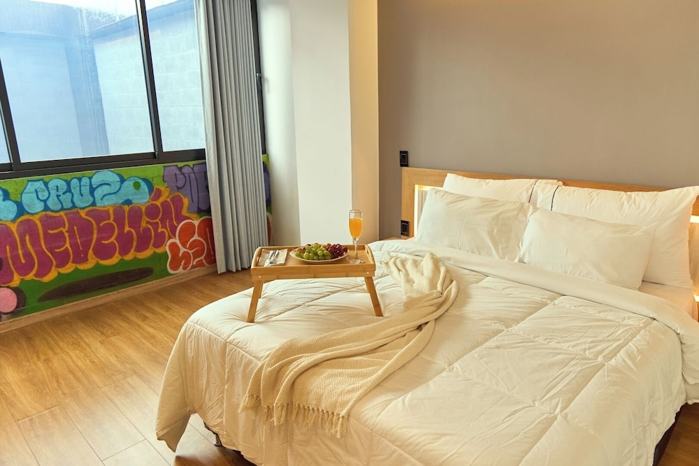 Charming Aparta-suite Stadio Rosa Negra Retreat