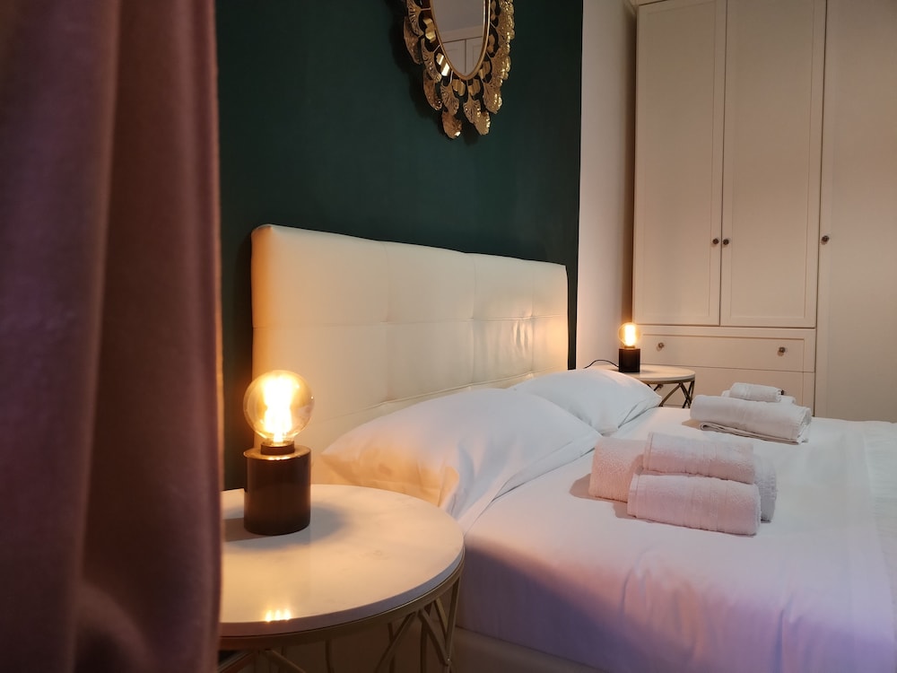 Enotri Guest House