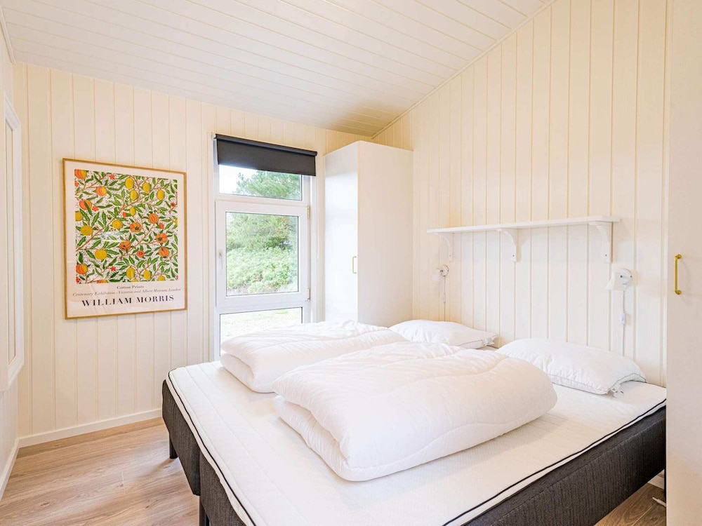 8 Person Holiday Home in Henne view 3
