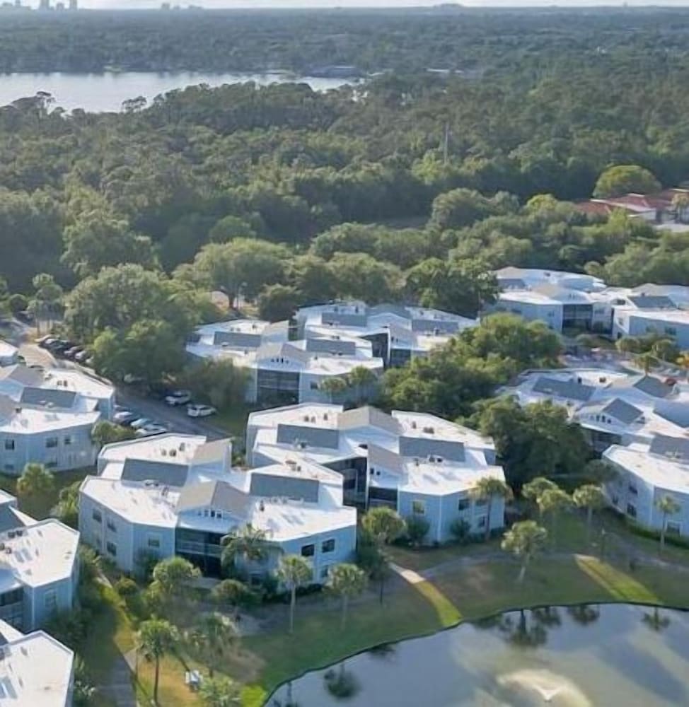 Hotel 3608 Apartment with 3 swimming pools , Near Disney world. - Image 1