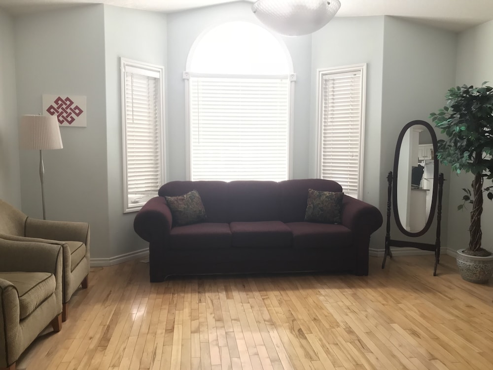 Central Edmonton Private Rooms