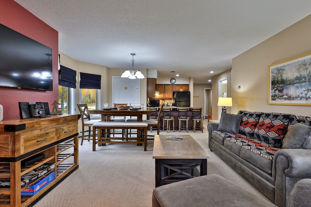 Pico Mountain Condo F106 3 Bedroom Home