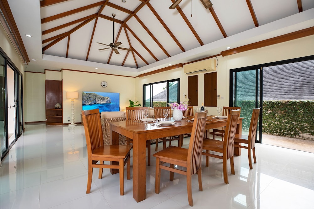 Balinese-Style 3BR Pool Villa Tina