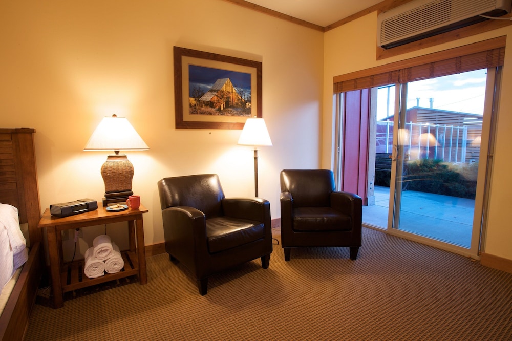 Cousins Country Inn