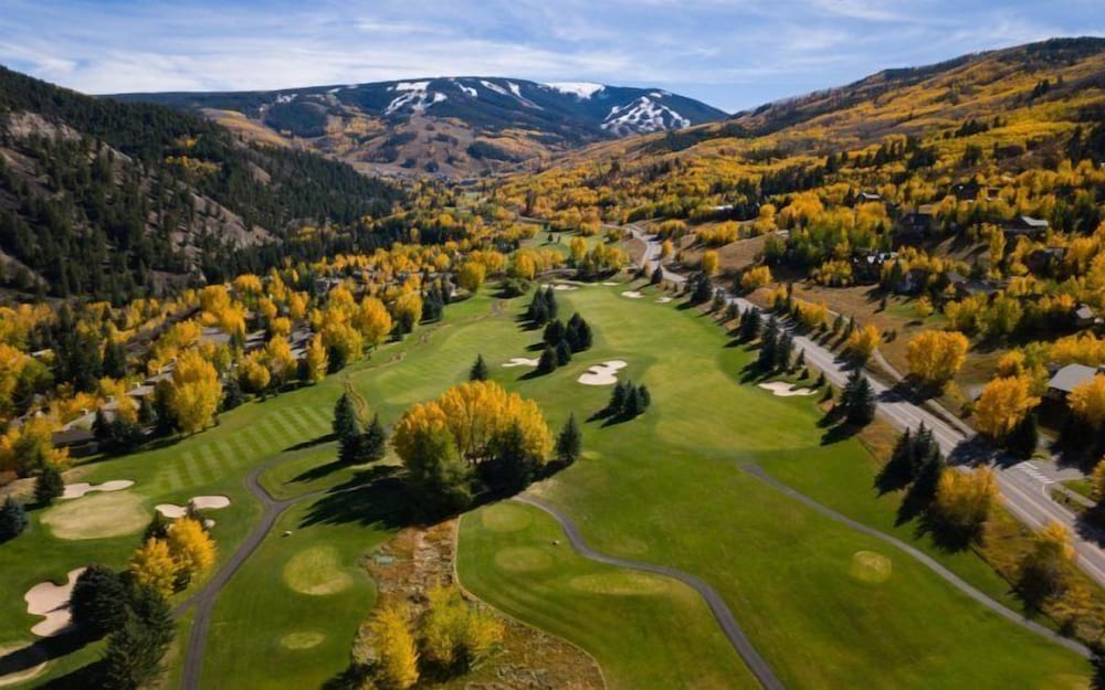 Beaver_creek_chalet_campo