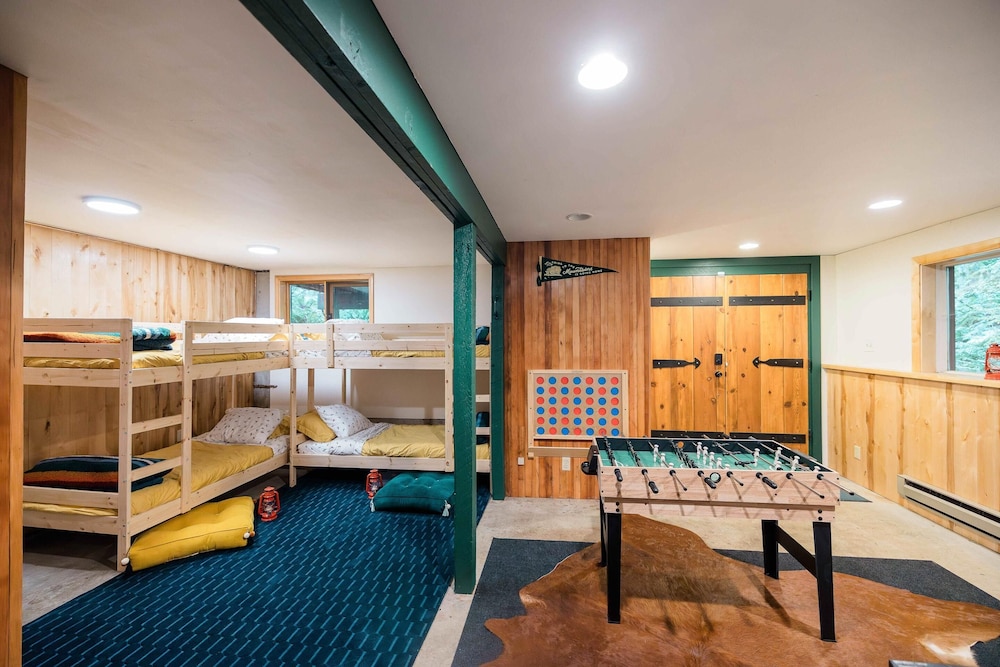 87sl - Starlink - Sauna - Pets OK - Sleeps 8