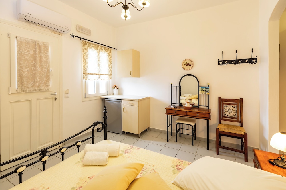 Pension Ageliki