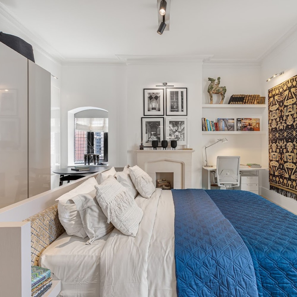 Harrods Knightsbridge Premium Suite II view 3