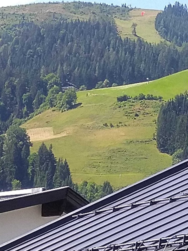 KITZALPHOUSE Apartments view 4