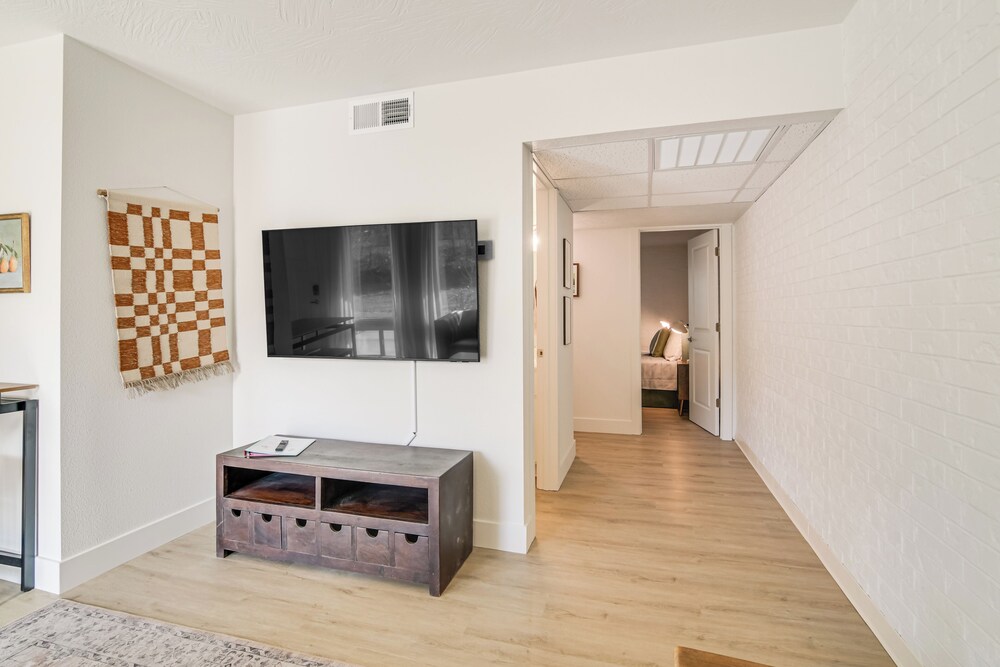 Walk to Branson Landing! Condo w/ Community Pools