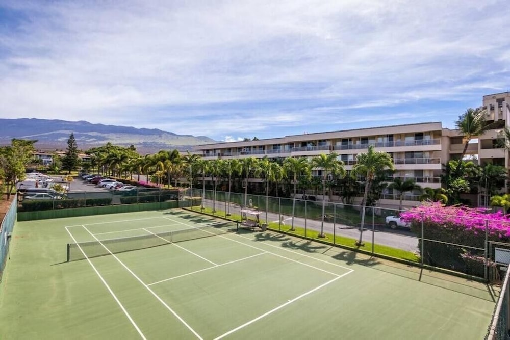 Signature Residences at Maui Banyan