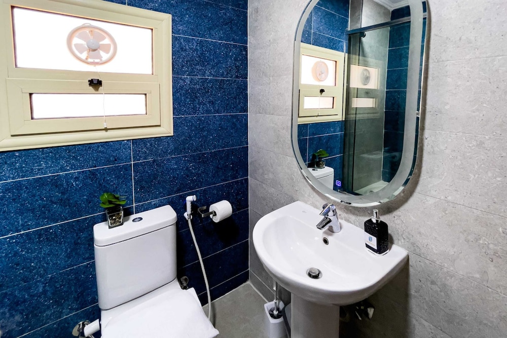 Xuru Stays I Elegant & Modern 3 BDR Apt. @ Heliopolis
