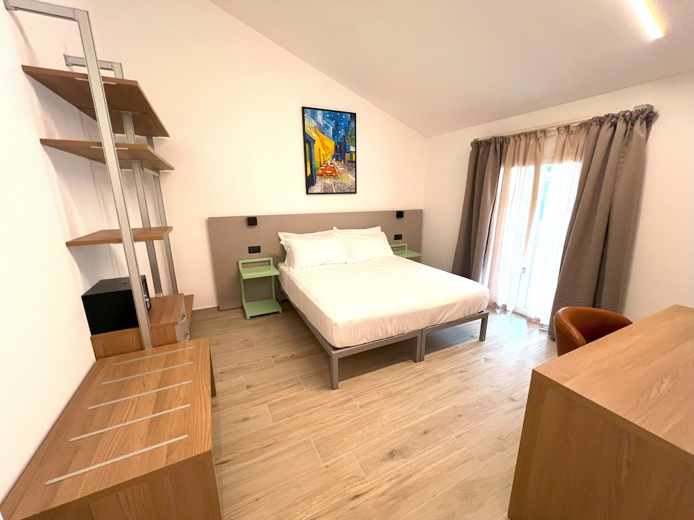 5 Terre hub suite