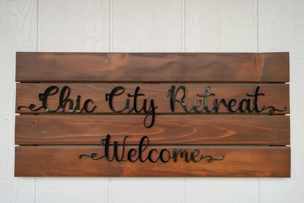 Chic City Retreat 93J - For 2!