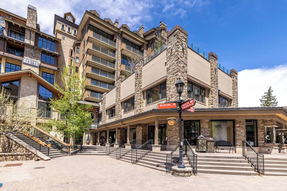 Landmark Vail - Charming Condo for 8 with Resort-style Amenities