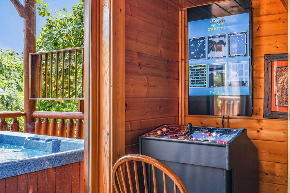 Extravagant View 3 Bedrooms 3 Bathrooms Cabin