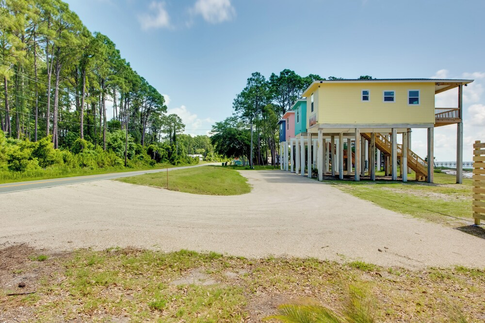 Beachfront Cottage w/ Dock on Florida Gulf Coast