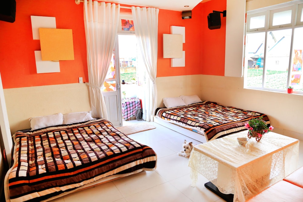 Hoai Huong Homestay